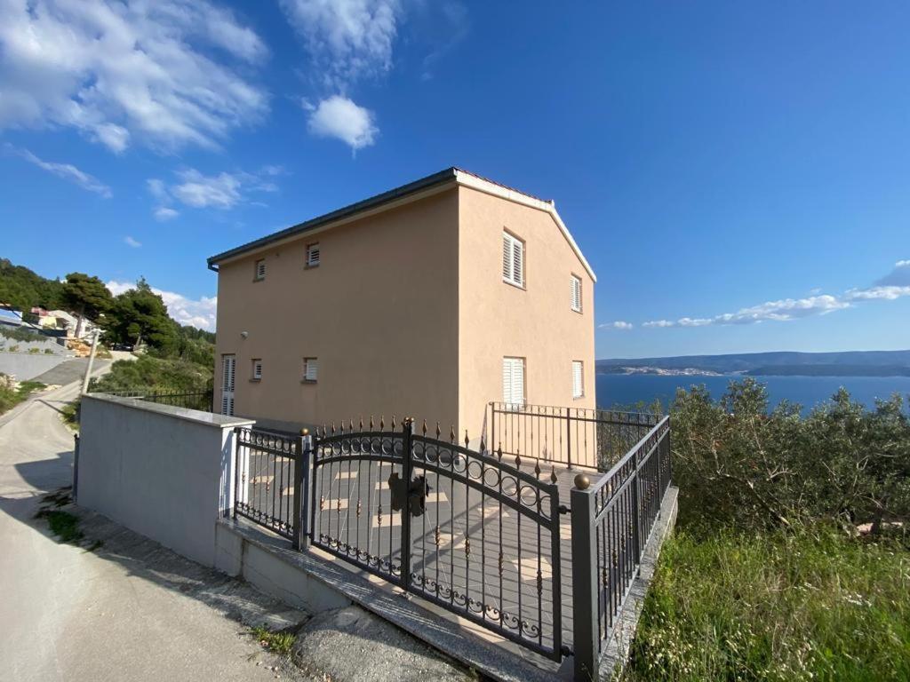 Panorama Apartment Jakov 奥米什 外观 照片