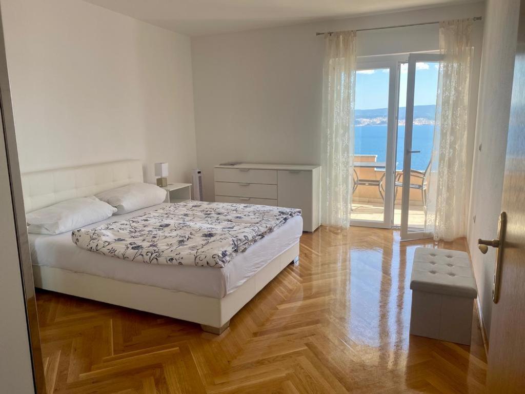 Panorama Apartment Jakov 奥米什 外观 照片